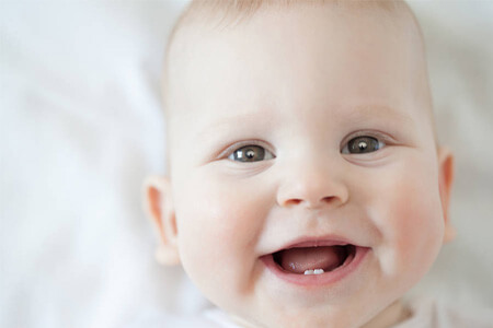 دلایل دیر دندان در آوردن نوزادان چیست؟