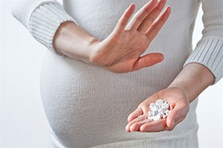 استفاده از طب سنتی به جای دارو در بارداری